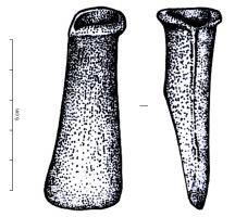 GGE-1002 - Gouge à douille
bronze
Petite gouge à douille placée dans le prolongement direct de la partie active, large, destinée à creuser un sillon en U ; un bourrelet à l'extrémité de la douille.