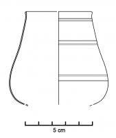 GOB-4080 - Gobelet
bronze
Panse ovoïde, col étroit et bord très légèrement redressé. Paroi ornée d’au moins trois séries de quatre fines gorges horizontales.
