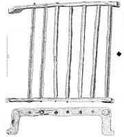 GRL-4002 - Gril
fer
Gril composite, formé de deux bandes plates, arquées en U, dont les extrémités forment 4 pieds disposés en carré; les barres horizontales sont reliées par des tiges droites, de section carrée, qui forment le gril.