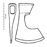 HCH-4024 - Hache
fer
TPQ : -30 - TAQ : 450
Hache à dos droit, tranchant convexe et surface inférieure concave puis plongeante, le tranchant est plus long que la douille d'emmanchement.