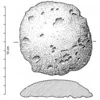 LGT-1001 - Lingot plano-convexe
cuivre
Lingot coulé en calotte de sphère, aux surfaces irrégulières, la face plane pouvant montrer les traces d'éclatement des bulles de gaz et des impuretés remontées à la surface lors de la coulée.