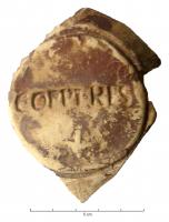 LMP-41698 - Estampille sur lampe indéterminée : C OPPI RES
terre cuite
TPQ : 80 - TAQ : 160
Lampe estampillée en creux C.OPPI.RES.