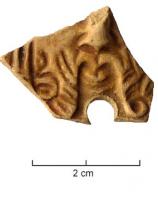 LMP-42126 - Médaillon à décoré
terre cuite
TPQ : 1 - TAQ : 200
Médaillon orné d'un Jupiter ou Zeus-Ammon vu de face.