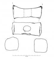 MAR-4014 - Marteau 
fer
Marteau avec deux tables de frappe symétriques de section carrée. L’œil est circulaire ou ovoïde. La partie centrale est cintrée et lui donne un profil en double queue d'aronde.