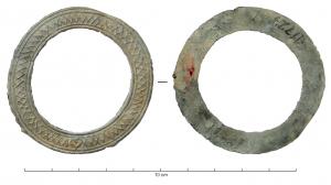 MRR-4001 - Miroir en verre, cadre en plomb
plomb, verre
Miroir en verre (éclat bombé) inséré dans un cadre en plomb, de forme circulaire ; décor moulé de type géométrique : traits obliques, perles, globules; ou végétal : rinceau schématisé, pampres, ... etc.