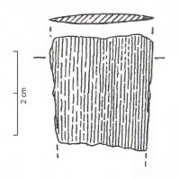 PGD-1027 - Poignard indéterminé
bronze
Poignard incomplet et qui donc ne peut être classé. Ces fragments sont souvent réduits à une pointe, qui peut avoir été brisée en cours d'utilisation. Se trouvent aussi ici, les poignards à languette incomplète, fragilisée par les trous de rivet, ainsi que les poignards dont la description incomplète ne permet pas un classement.
