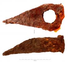 PIC-4005 - Pic
fer
Robuste outil, de section rectangulaire, comportant une courte tige massive.