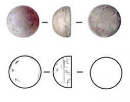 PIO-4048 - Pion en pierre calcaire
pierre
Pion en pierre calcaire de forme hémisphérique dont la face inférieure est plane et la face supérieure en calotte sphérique ; quelques traces de tournage. On peut également remarquer sur certains exemplaires des traces de teinture brune conservées dans les rainures de tournage.