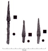 PLM-3006 - Pilum indéterminé
fer
Extrémité en pointe pyramidale étirée, de section carrée, prolongeant une longue tige généralement de section ronde.