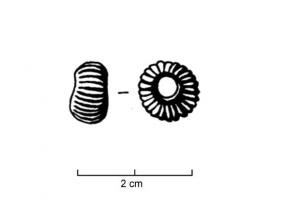 PRL-4049 - Perle côtelée en melon
jais
TPQ : 200 - TAQ : 400
Perle cylindrique, dont tout le pourtour est creusé de gorges concentriques en relief.