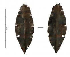 PRT-4010 - Feuille  de couronne ou de diadème en bronze
bronze
Elément foliacé, éventuellement marqué de nervures longitudinales, pourvu d'un appendice pour faciliter sa fixation sur la couronne ou le diadème.