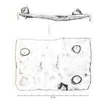 PSE-4023 - Plaque arrière de serrure
fer
Plaque rectangulaire avec clous de fixation située à l'arrière du boitier.