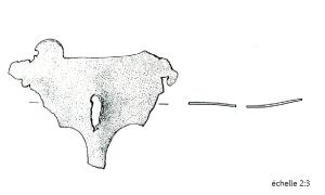 PSE-4034 - Fragments de plaque de serrure
bronze
Fiche destinée à regrouper les fragments de plaque de serrure en tôle de bronze dont la forme n'est pas identifiable.