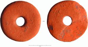 PSN-4035 - Peson discoïdal modelé
terre cuite
Peson discoïdal modelé, à perforation centrale.