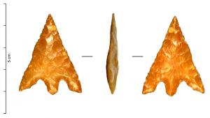 PTF-0001 - Armature de flèche
silex
Armature de flèche taillée, à pédoncule et ailerons, à retouches bifaciales.