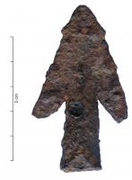 PTF-4002 - Pointe de flèche à douille et tête bipenne
fer
Pointe de flèche bipenne, emmanchement à douille pouvant présenter un renflement au contact de la tête ; longueur 5 à 7 cm.