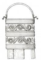 SEA-3008 - Seau à cerclages et anse à crochets en alliage cuivreux
bois, bronze
Tout à fait semblable aux seaux à cerclages et anses à crochet en fer (SEA-3001), mais les éléments métalliques sont ici tous en alliage cuivreux.