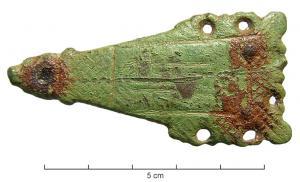 SEP-8001 - Crochet de suspension d'épée
bronze
Crochet plat, de forme triangulaire ou rectangulaire, bordé d'œillets et orné de motifs finement gravés.