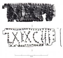 TSM-4003 - Tessère militaire rectangulaire
bronze
Etiquette en tôle, de forme rectangulaire, portant une inscription (généralement, un matricule militaire) ponctuée, gravée ou les deux.