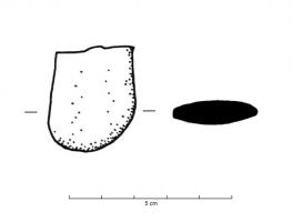 AGS-2003 - Aiguisoir naturelpierreGalet de schiste ou de grès fin dont la surface présente des traces liées à l'affutage d'un objet métallique (uniquement ici les exemplaires en contexte du premier Age du Fer).