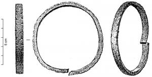 BRC-3511 - Bracelet ouvertbronzeBracelet ouvert, de section rectangulaire, orné d'encoches sur tout le pourtour.