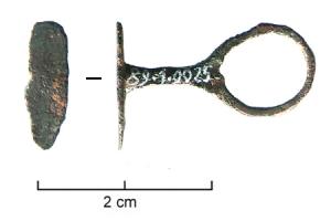 BTA-4030 - Bouton à anneaubronzeBouton dont la tête est constituée d'un disque lisse (ou barrette ovale) implanté perpendiculairement par rapport à l'axe longitudinal de l'objet. L'anneau est circulaire ou allongé.
