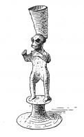 CHL-4006 - Chandelier en forme de singebronzeChandelier en forme de figurine de singe debout, posé sur un socle rond à profil concave; au sommet, tube conique pour la fixation d'une chandelle.