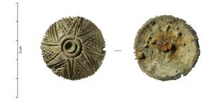 CLH-3027 - Clou décoratifbronzeClou en bronze, coulé sur une tige de fer effilée (indiquant un support en bois) ; la tête en calotte, plus ou moins aplatie, est creusée de sillons rayonnants formant des chevrons, et organisés autour de cercles concentriques centraux.