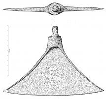 COP-4009 - Couteau à piedferOutil à large lame triangulaire ou en croissant, à butée sommitale précédant une soie fine pour l'emmanchement.