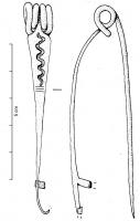 FIB-3059 - Fibule de Nauheim 5a45bronzeRessort à 4 spires et corde interne ; arc plat, triangulaire et tendu ; porte-ardillon trapézoïdal ajouré ; arc orné d'une échelle ondulée médiane, limitée vers le pied par trois filets incisés transversaux.