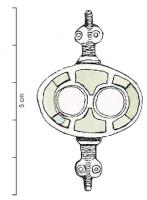 FIB-41519 - Fibule symétrique émailléebronzeTPQ : 150 - TAQ : 300Fibule à charnière de type i. L'arc se présente sous la forme d'une plaquette ovale à deux ajours circulaires. Le reste de la plaque est émaillé. L'objet présente des excroissance en forme de reptile.