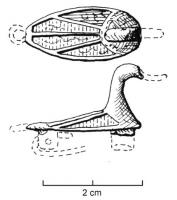 FIB-4328 - Fibule zoomorphe : oiseaubronzeTPQ : 100 - TAQ : 300Le corps du volatile est traité en ronde-bosse, mais le corps plat peu renflé est stylisé, couvert de logettes d'émail allongées;  la tête est redressée, avec un bec retroussé :  l'aspect général est celui d'un anatidé. Montage à ressort, corde interne, sur plaquettes.