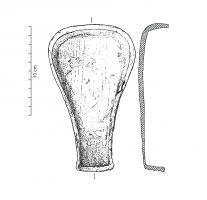 LMP-42067 - Lampe à suifferTPQ : 300 - TAQ : 400Lampe à suif en fer et en forme de poire. Le fond est plat, les parois quasi-verticales, la forme est entièrement ouverte.