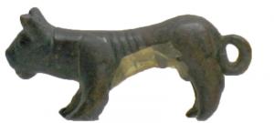 STE-4171 - Statuette zoomorphe : lion deboutbronzeLion en arrêt, les pattes jointes deux à deux ; volumes schématiques, la queue relevée forme un anneau.