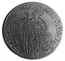 BSP-8006 - Bouton-enseigne de pèlerinage : saint Quirin de NeussbronzeTPQ : 1450 - TAQ : 1600Bouton enseigne de forme circulaire, 