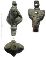 CLE-4085 - Clé à manche figurébronzeClé à manche en bronze coulé, percé de deux trous dans sa partie supérieure. Il figure deux bustes de puttos adossés, émergeant de fleurons.