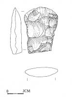 HCH-0002 - Hache poliesilexFragment de hache polie. Retouches larges, plates et couvrantes sauf sur le tranchant. Tranchant aigu et légèrement débordant. Section ellipsoïdale et plate.
