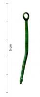 PDQ-3014 - Pendant ou aiguillettebronzeMince tige rectiligne, équipée d'un côté d'un œillet, de l'autre d'un lest arrondi ou ovoïde.