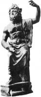 STE-4392 - Statuette : Zeus - Jupiter assisbronzeTPQ : 1 - TAQ : 300Le dieu est présenté sous la forme d'un homme d'âge mûr, assis. Une chlamyde posée sur l'épaule gauche descend derrière le dos avant d'être rabattue sur les jambes qu'elle couvre, laissant apparaître les pieds. Le bras droit repose sur la cuisse droite tandis que le bras gauche est levé haut, la main tenant probablement une hampe.