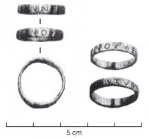 BAG-4359 - Bague inscriteorTPQ : 1 - TAQ : 300Anneau de section quadrangulaire, avec une inscription poinçonnée lettre par lettre sur le jonc externe.