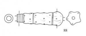 CTO-4086 - Manche perforé en ivoireivoire, ferManches cylindrique, dont le diamètre décroit progressivement en direction de la partie utile et à extrémité proximale hémisphérique. Ils sont ornés d’un motif de protubérances losangiques, parallèles à l’axe longitudinal du manche, sommées de nodosités sculptées ou rapportées, qui évoquent la massue d'Hercule. L'extrémité distale est ornée d’une série de moulures annulaires.