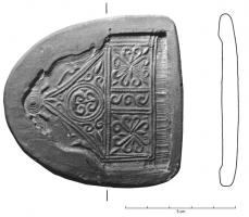 EMP-4001 - Empreinte de plaque de ceintureterre cuiteEmpreinte de plaque de ceinture, soigneusement prise sur une plaque d'argile aux bords bien formés.