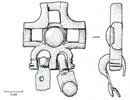 JHA-4002 - Jonction de harnaisbronzeTPQ : 1 - TAQ : 200Jonction assurant la transition entre cinq sangles, deux d'entre elles pouvant être reliées ou séparées sur un même côté; au centre, umbo hémisphérique.