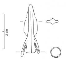 PTF-2025 - Pointe de flèche à douille et barbeluresbronzeArmature de flèche à pointe lancéolée ou trapézoïdale, douille prolongée jusqu'à la pointe; les tranchants peuvent être légèrement biseautés; sur la douille, deux barbelures en crochet, diamétralement opposées.