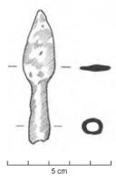 PTF-4003 - Pointe de flèche à douille et tête foliacéeferArmature de flèche à pointe foliacée ou triangulaire sans penne et emmanchement à douille.