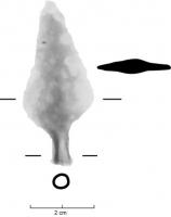 PTF-6008 - Pointe de flèche triangulaire largeferPointe de flèche triangulaire, peu épaisse, d'une largeur de 15 à 24 mm et d'une longueur moyenne de 50 à 85 mm. La douille est étroite.