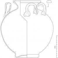 URN-4001 - UrneverreUrne en verre soufflé à la volée, à panse ovoïde ou globulaire avec fond plat légèrement rentrant, à col court et embouchure évasée, à lèvre formée par repli vers l'intérieur, vers l'extérieur ou dans les deux sens successivement. Anses à double jambage en M, rapportées horizontalement.