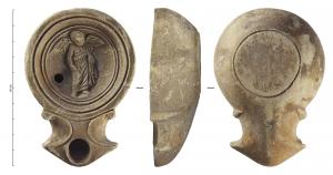 LMP-42228 - Lampe à bec angulaire à volutes simples : Érosterre cuiteTPQ : 50 - TAQ : 100Lampe moulée à bec angulaire à deux volutes simples se poursuivant sous le bec. Sans anse. Disque en cuvette limité par trois sillons concentriques. Bandeau, étroit et plat. Réservoir circulaire de profil tronconique. Base plate circulaire limitée par un sillon. Décor : Éros ailé, drapé, debout de face.