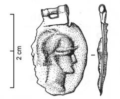 BTS-4166 - Boîte à sceau de forme ovalebronzeBoîte à sceau de forme ovale ; sur le couvercle, dont le sommet forme une fenêtre repliée vers la face supérieure, buste embouti de Mars casqué, à droite, en léger relief.