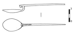CUI-4052 - Cochlear à cuilleron ovoïdeargentCochlear à cuilleron en forme de goutte, avec un décrochement par rapport au manche effilé, soutenu par une crosse non refermée. Le cuilleron peut porter un décor interne incisé.